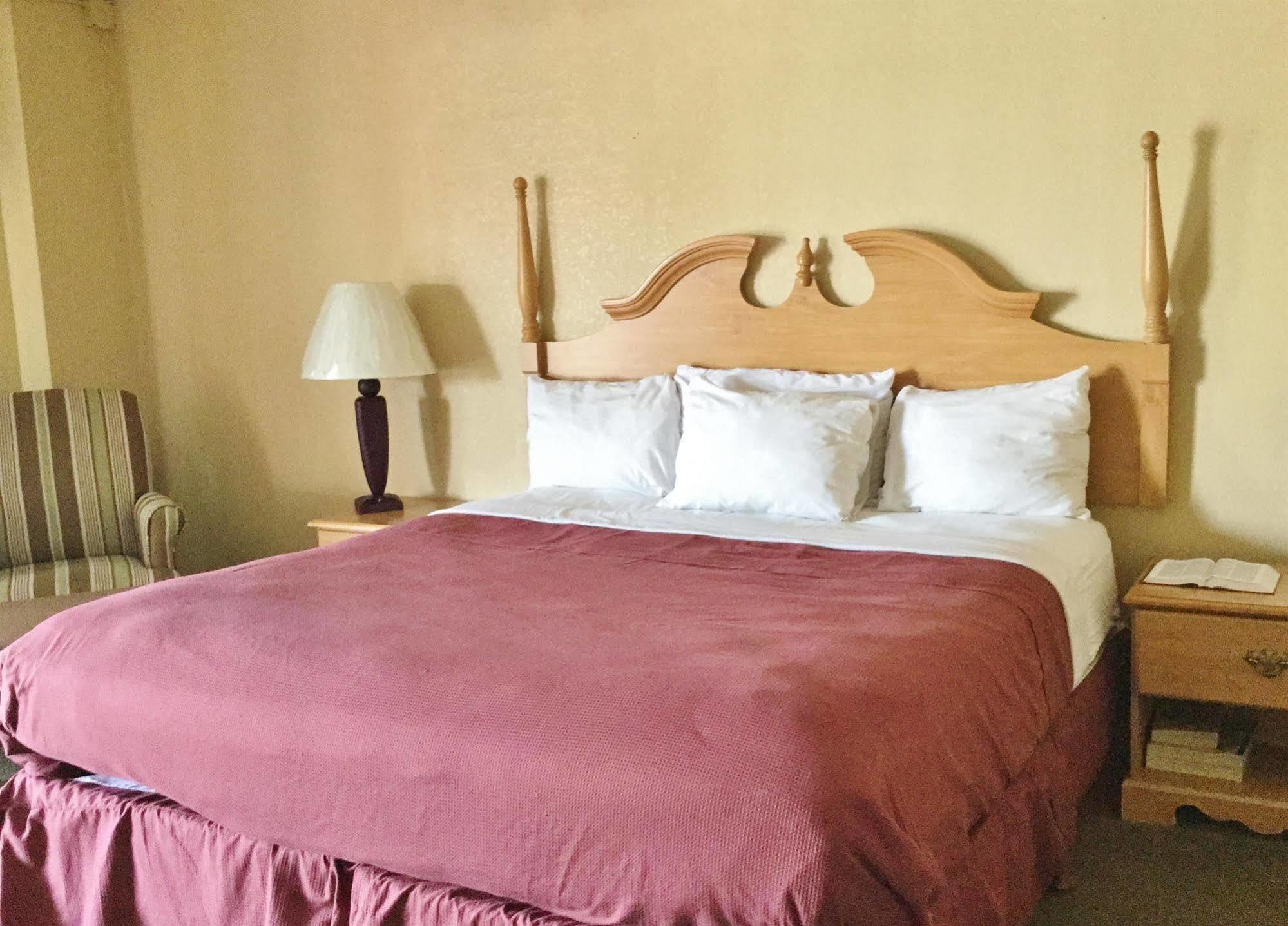 Americas Best Value Inn & Suites Conway Exteriör bild